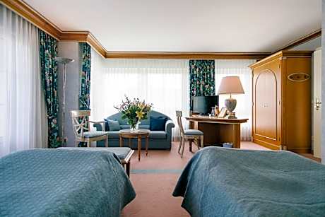 Single Room Elegance