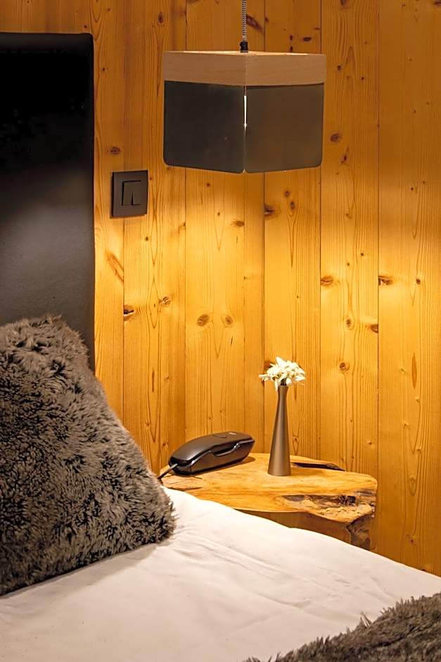 Chalet-Hôtel Les Rhodos