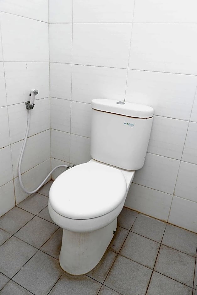 OYO 422 Achterhuis Residence