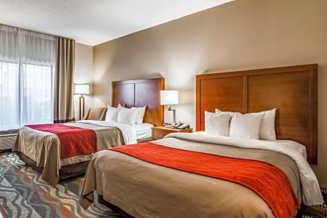 Queen Room with Two Queen Beds - Non Smoking