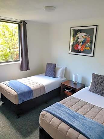 Twin Room with Shared Bathroom