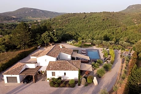Villa Otilia-Bed and Breakfast-Chambres d'hotes en Provence