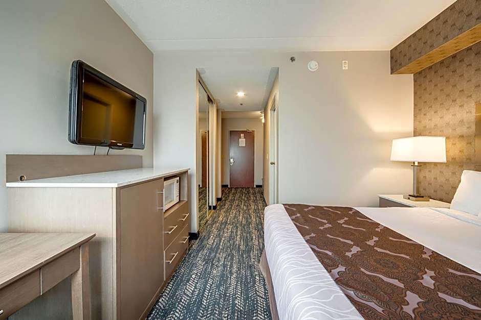 Monte Carlo Inns Brampton Suites