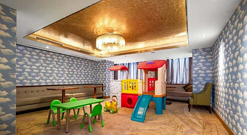 Ramada Plaza By Wyndham Fuzhou South