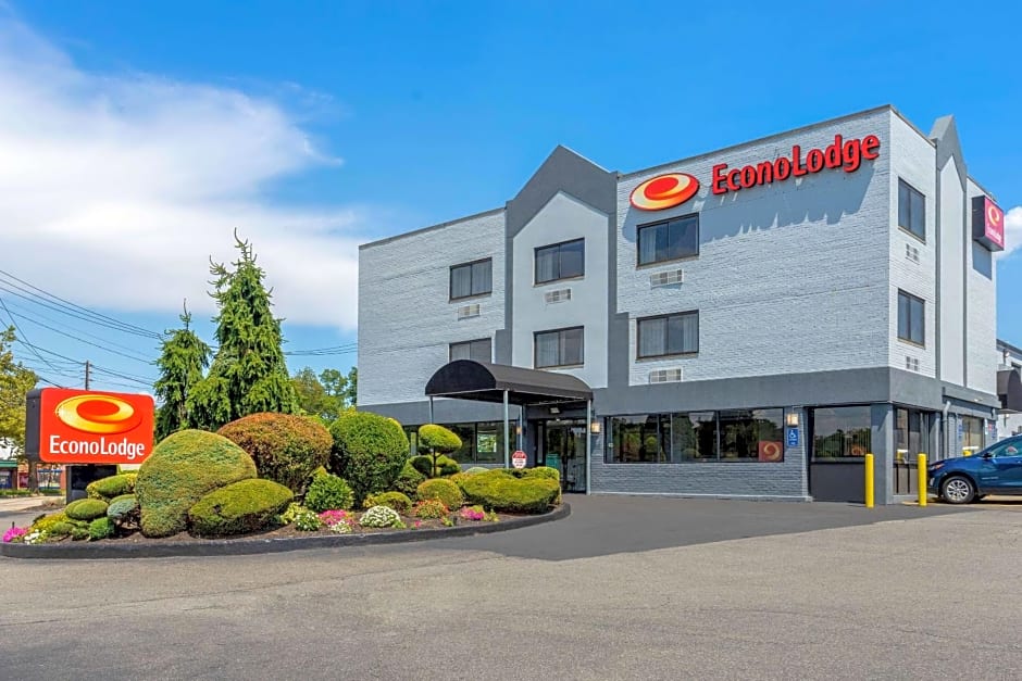 Econo Lodge Hicksville
