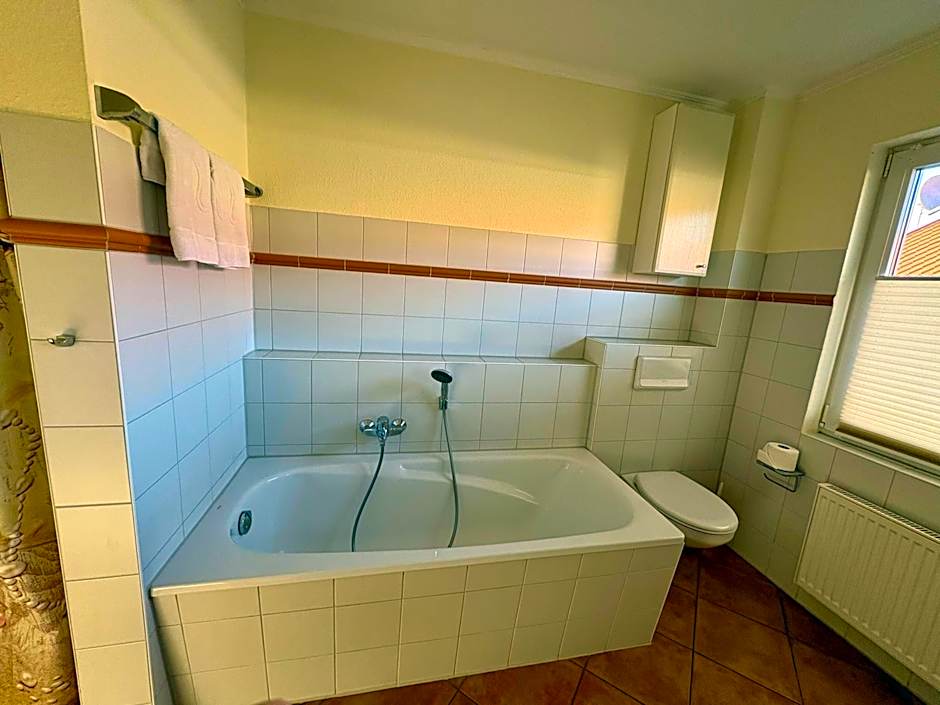 Ellen Hotel