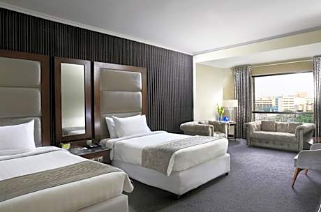 Classic, Guest room, 2 Twin/Single Bed(s), City view