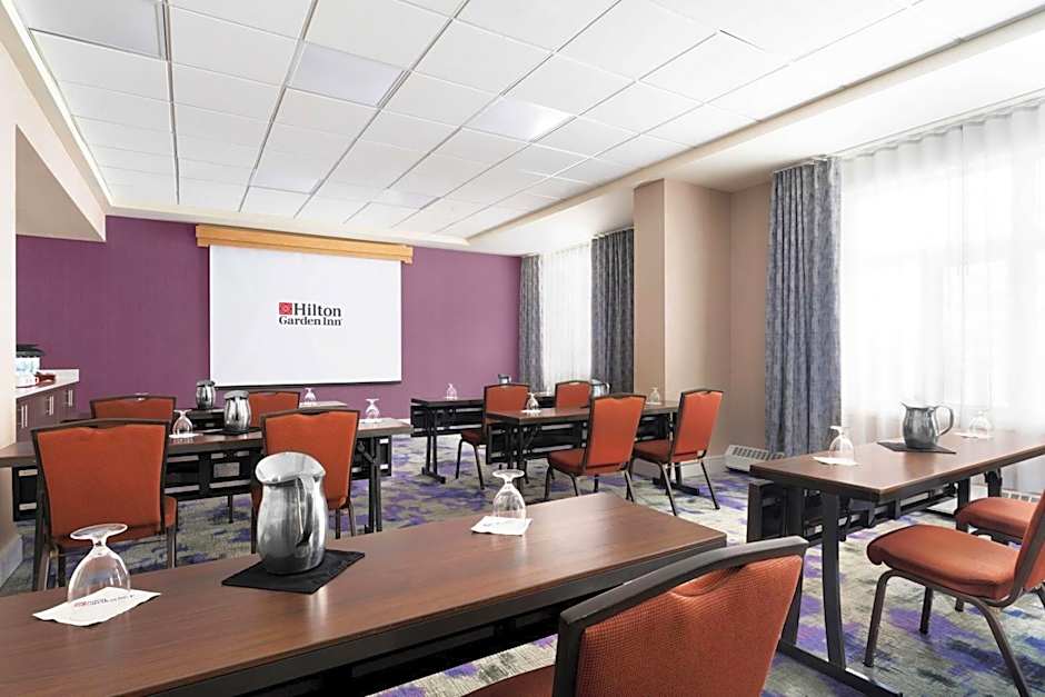 Hilton Garden Inn Calgary Airport