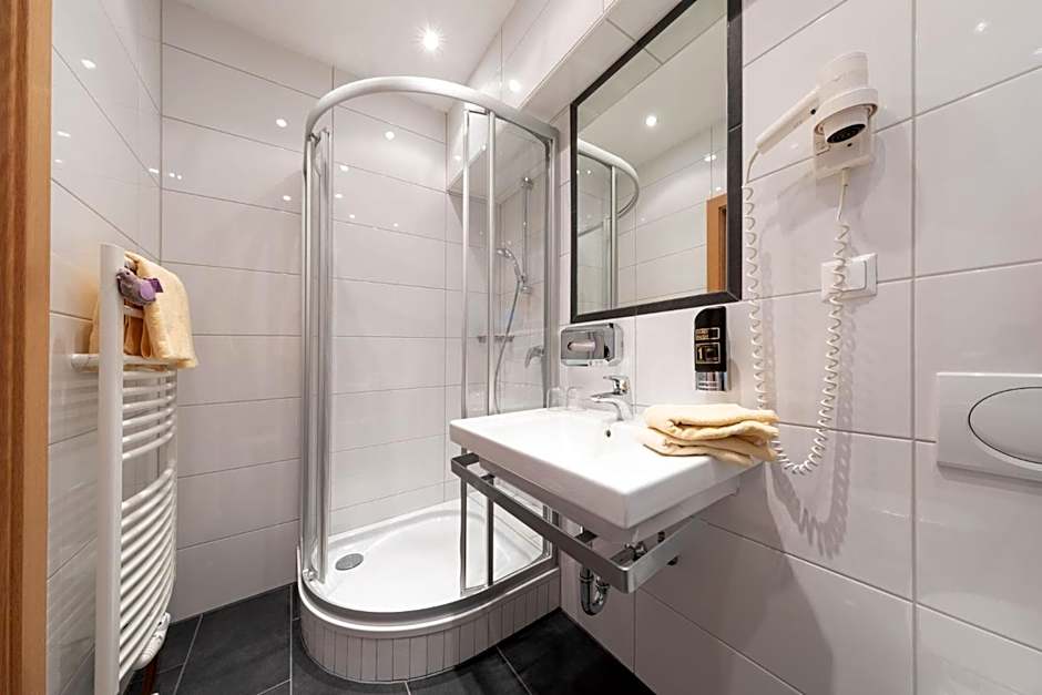 Almfrieden Hotel & Romantikchalet