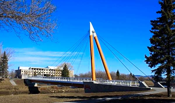 6 people, free parking, 1 minute river, Quebec city centre