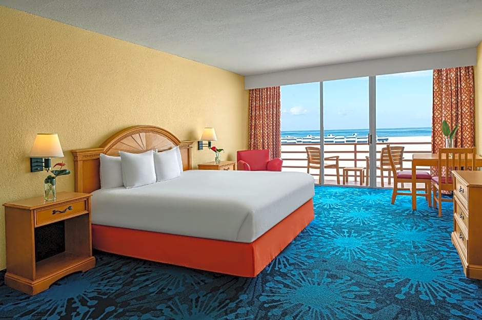Photo 1 of 3 of Deluxe 1 Queen Bed, Beachfront