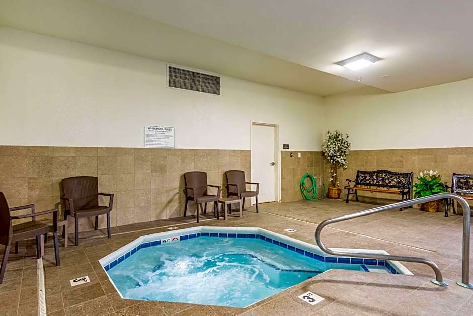 Comfort Inn & Suites Dayton North