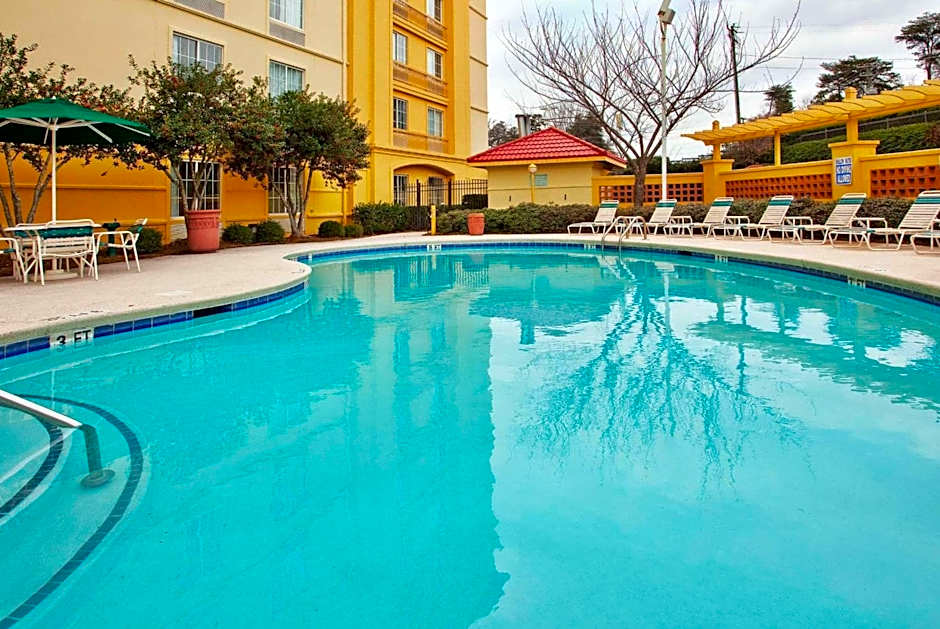 La Quinta by Wyndham Haywood Mall-Near Greenville Downtow