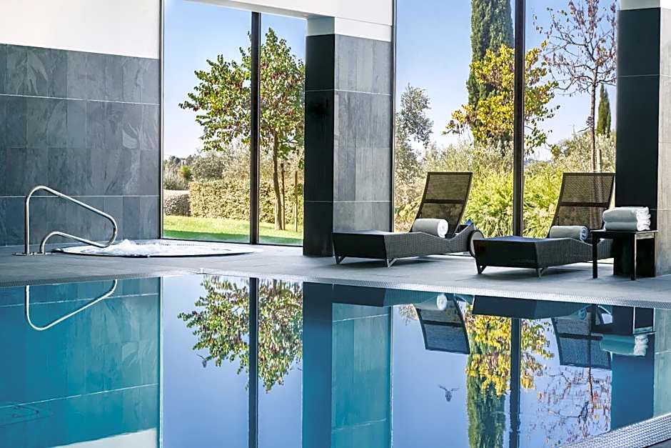 Convento do Espinheiro, Historic Hotel & Spa