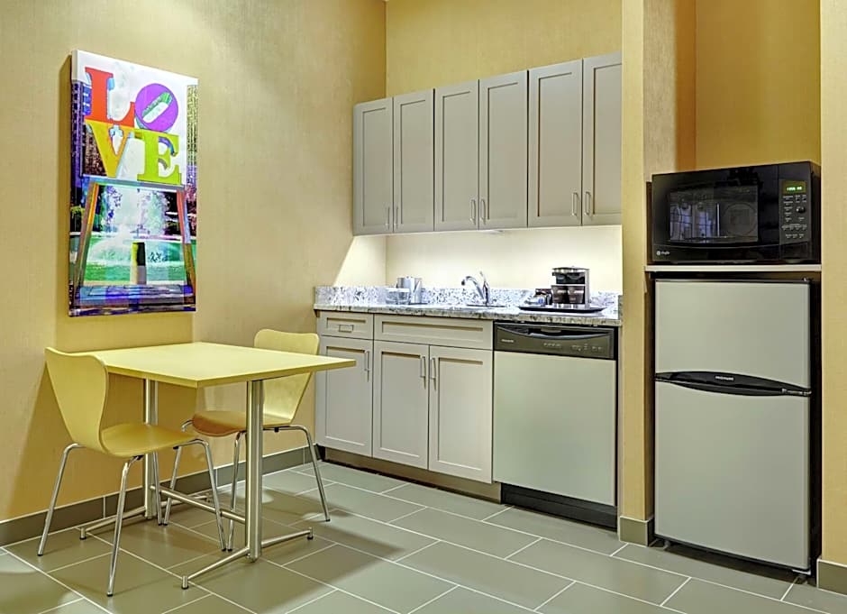 DoubleTree by Hilton - Philadelphia Center City