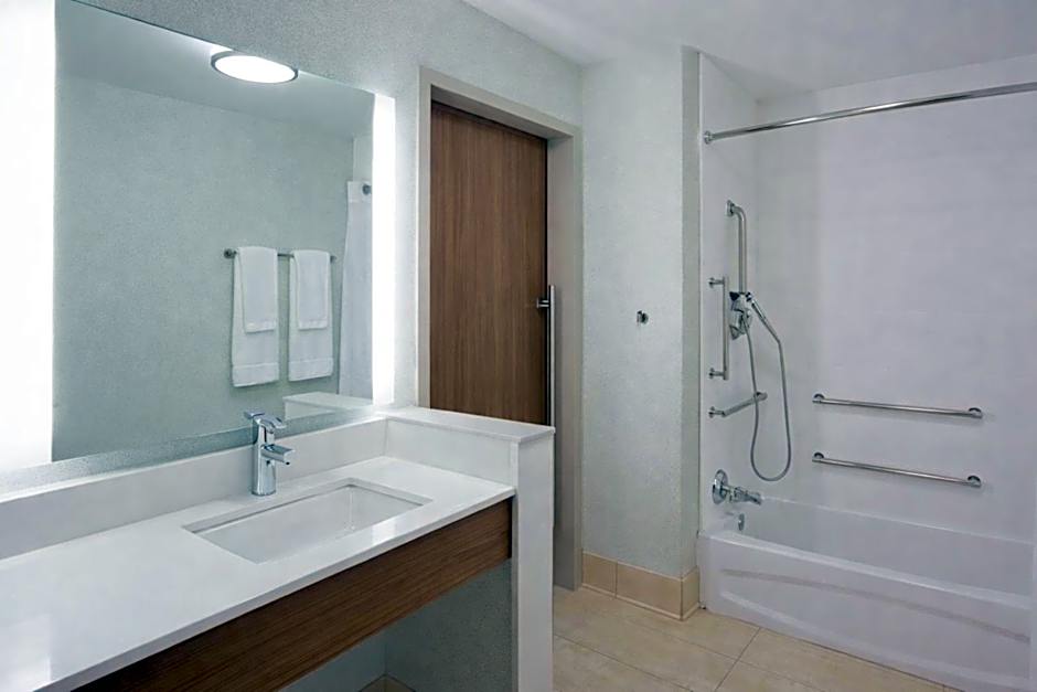 Holiday Inn Express-Des Moines Downtown By IHG