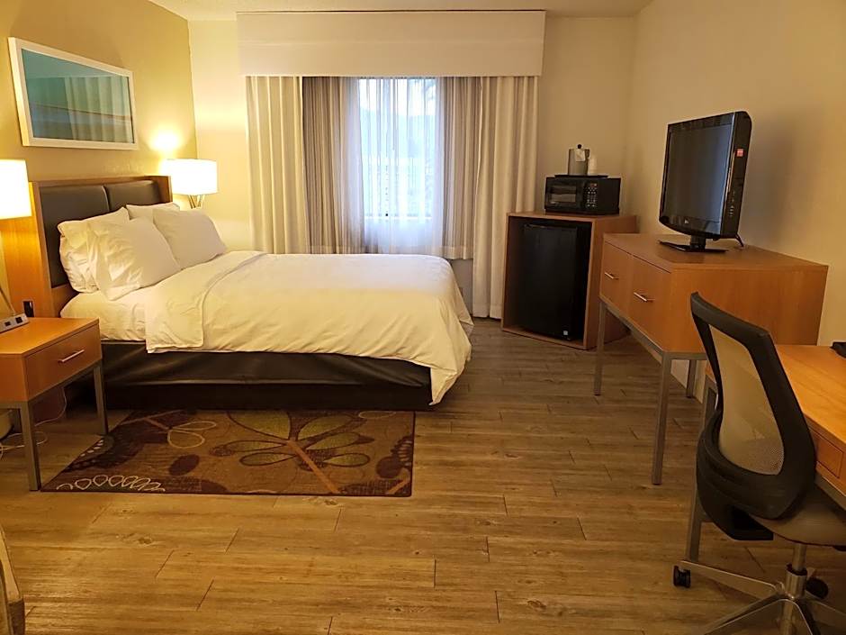 Holiday Inn Express Hotel Pittsburgh-North/Harmarville By IHG