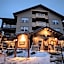 HH 207 Ski-InOut Sunrise Views Village Steps Sleeps 4