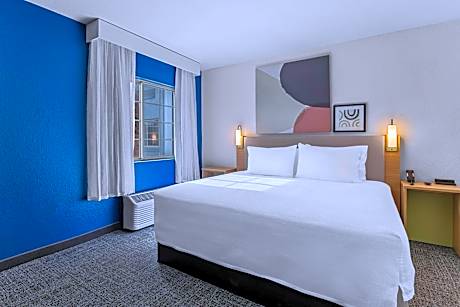 King Suite with Pool View Patio