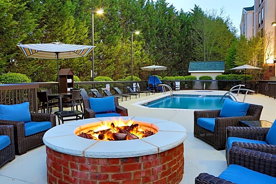 Hampton Inn and Suites Asheville Airport