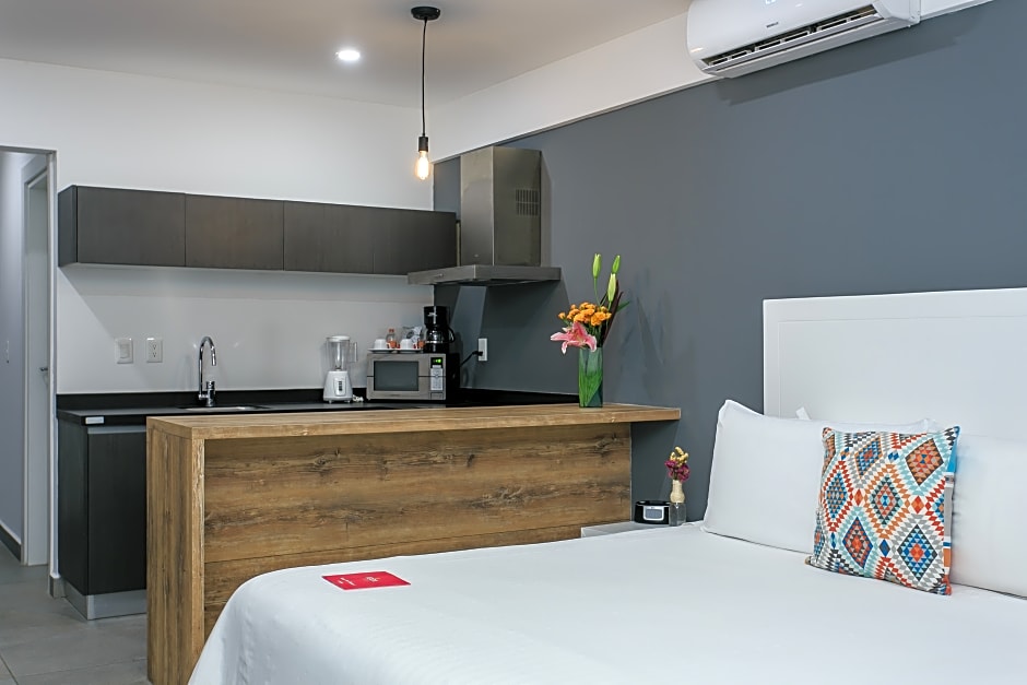 Studio 30 Condhotel by Nah Hotels