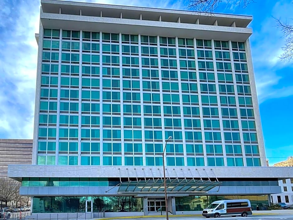 17 West Hotel, Ascend Hotel Collection