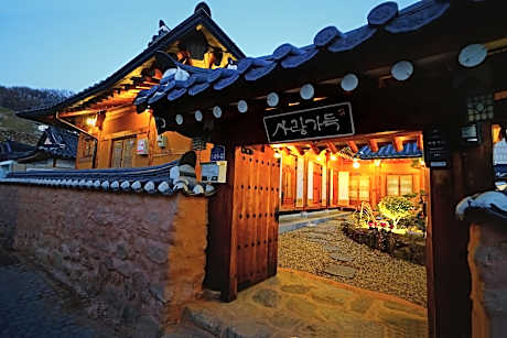 Jeonju Hanok Maeul Sukbak Sarang Gadeuk