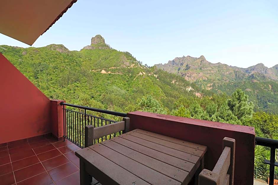 Valley View Hotel Encumeada