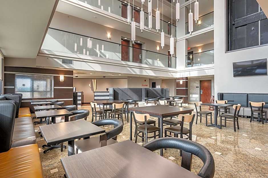 Drury Inn & Suites Champaign