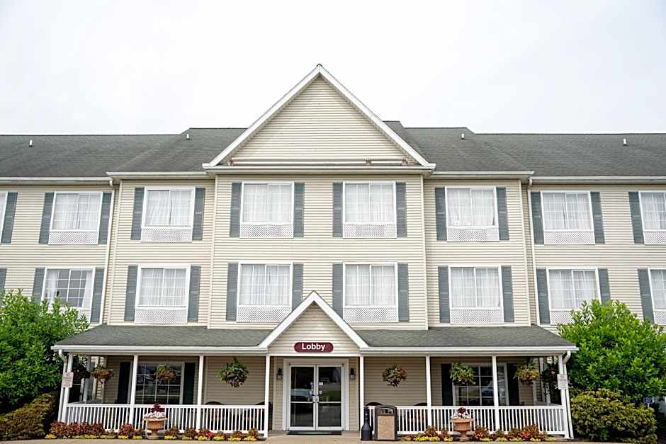Coshocton Village Inn & Suites