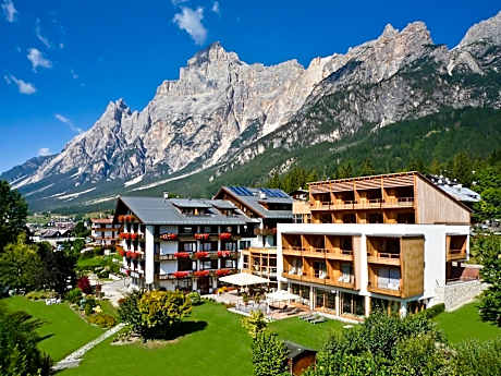Parkhotel Ladinia