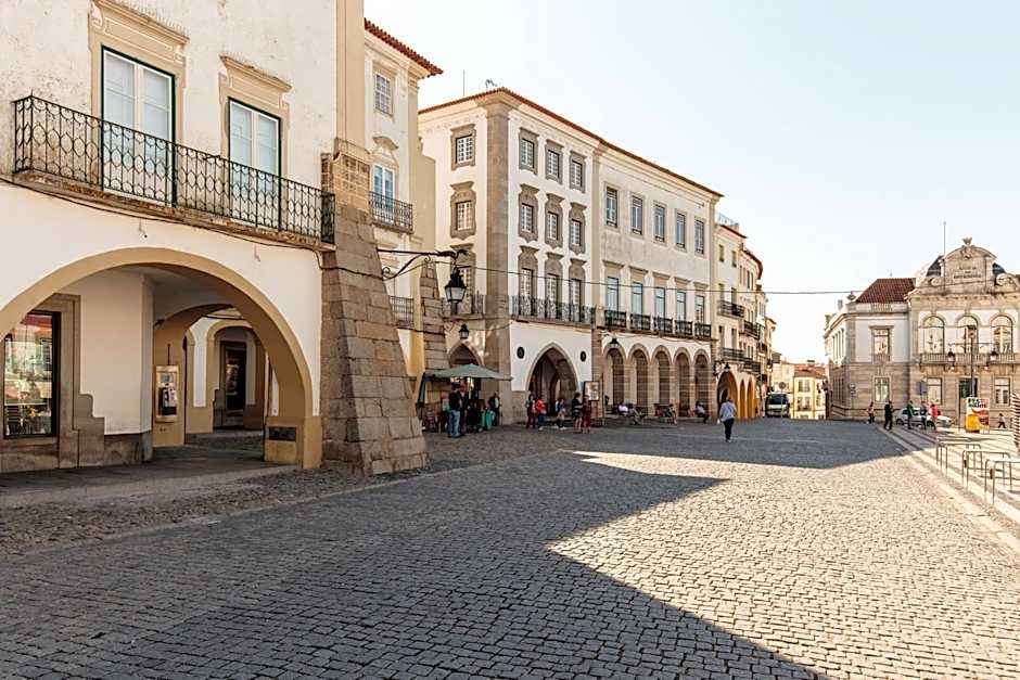 Heaven Inn Suites & Terrace