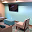 Super 8 by Wyndham Lincoln West