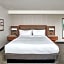 DoubleTree By Hilton Fullerton