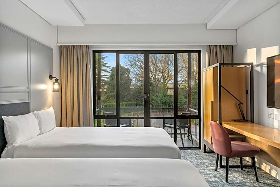 Chateau on the Park, a DoubleTree by Hilton hotel