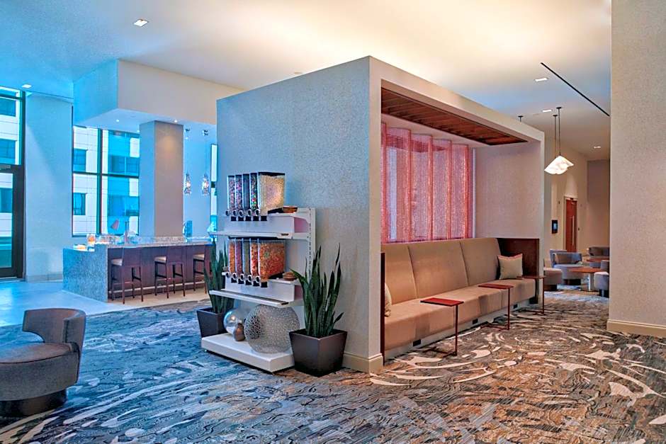 Hilton Norfolk The Main