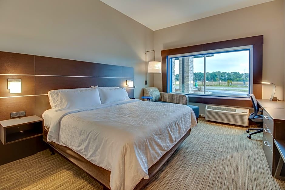 Holiday Inn Express & Suites Union City By IHG