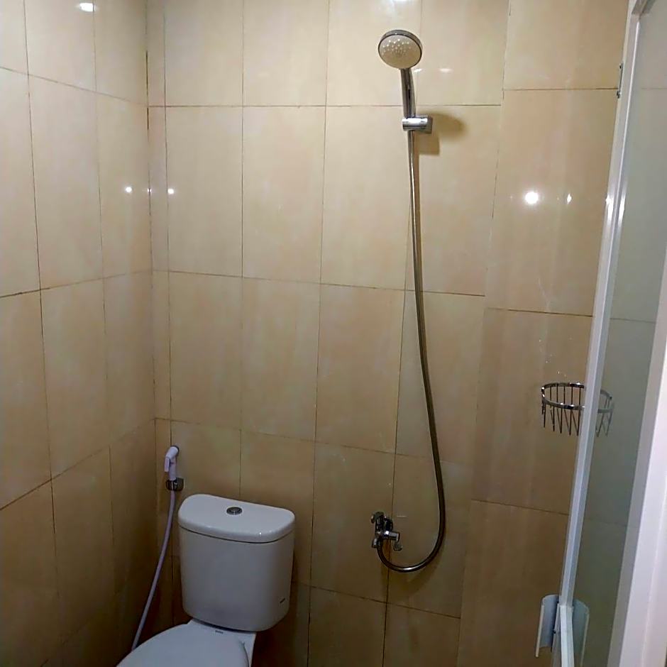 Nietsa Guest House Palu RedPartner