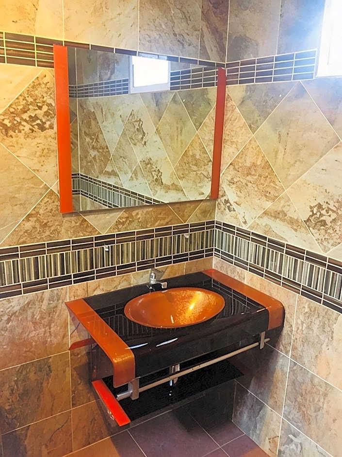 Chic Hotel Suratthani