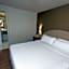 Master Porto Alegre Hotel - Av Carlos Gomes, Proximo ao Consulado Americano