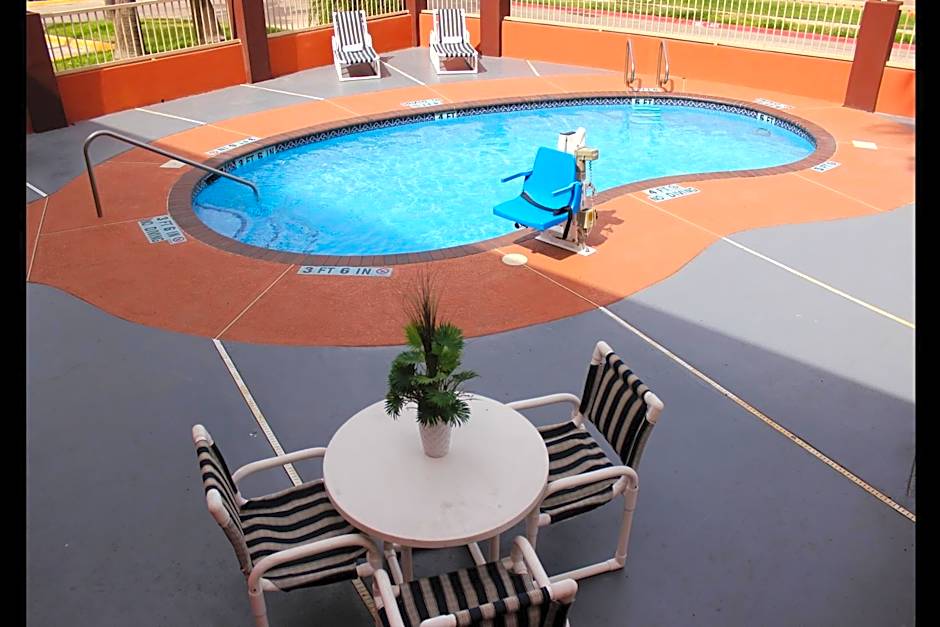 Texas Inn & Suites McAllen at La Plaza Mall and Airport
