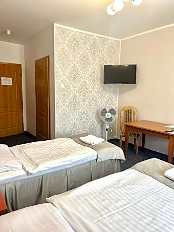 Economy Twin Room