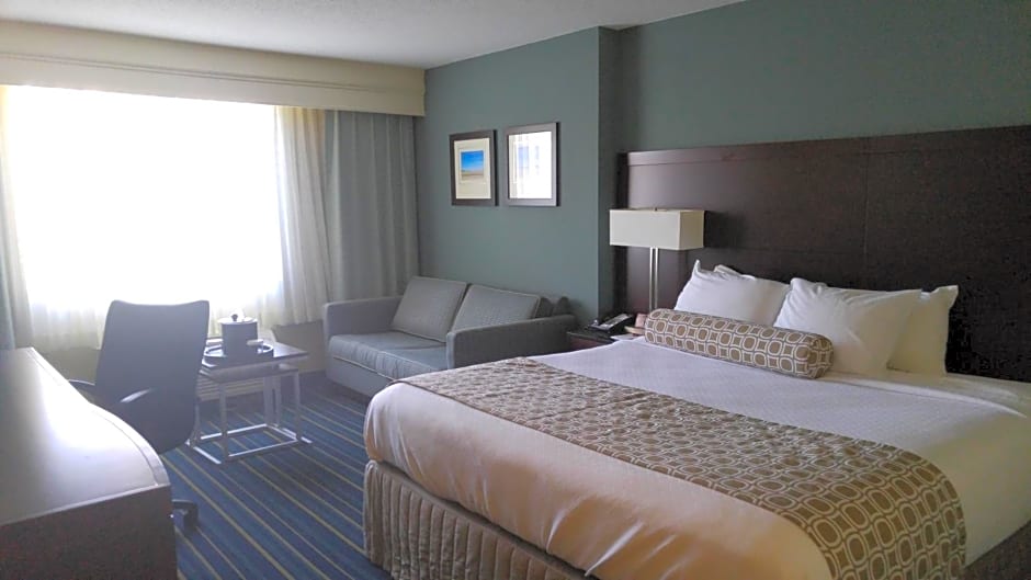 Crowne Plaza Hotel Virginia Beach-Norfolk