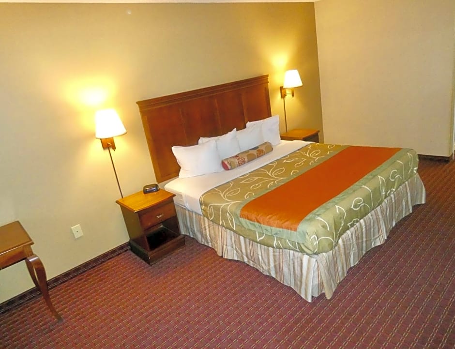 Americas Best Value Inn Montezuma