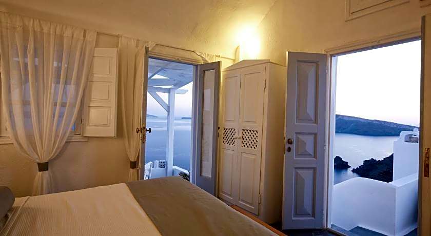 Armeni Village Rooms & Suites
