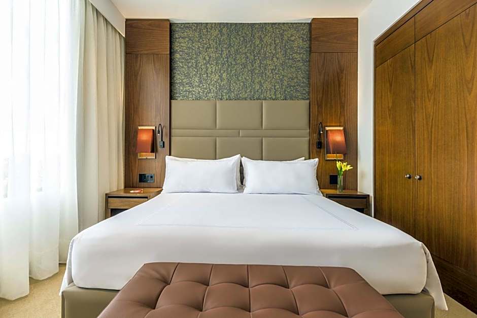 NH Collection Bogotá Royal Teleport