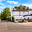 Old Oak Tree Inn