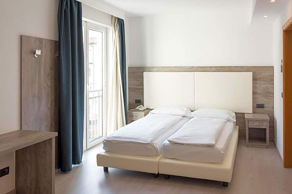 Hotel De Nac