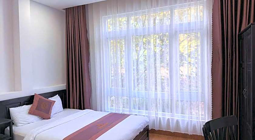 Uyen Phuong Hotel
