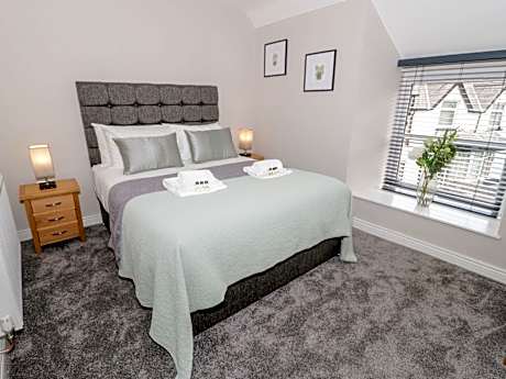 Apartment-Private Bathroom-Mountain View-Apartment 1